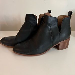 Black Leather Boots 7.5